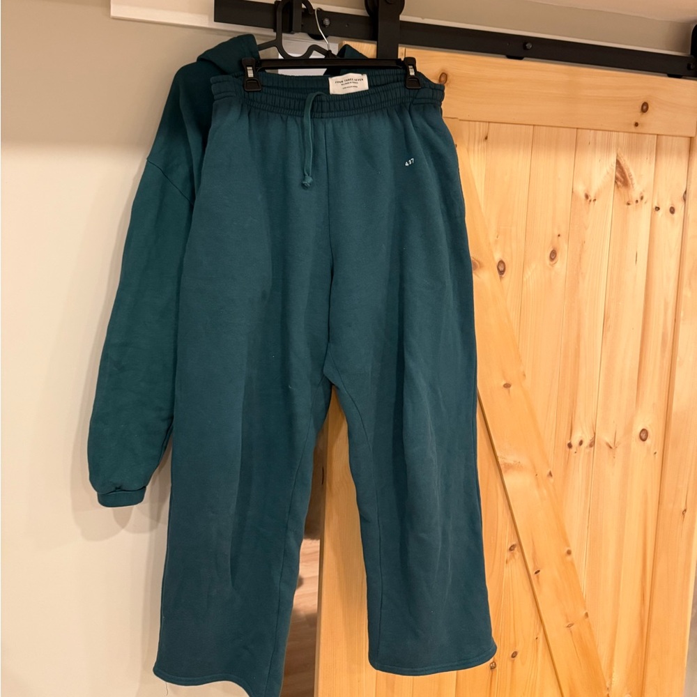 437 track pant- spirulina